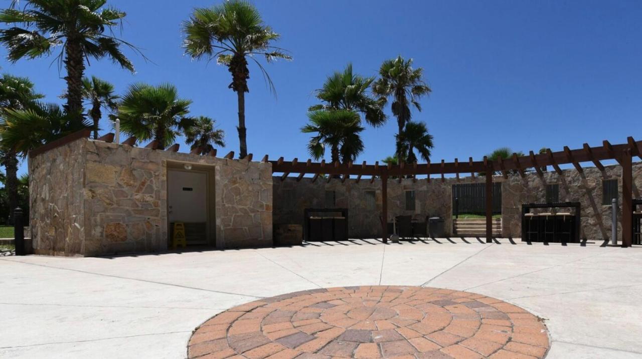 Upscale Modern Villa Private W Terrace In Bahia Mar Beachfront Resort, Heated Pool! South Padre Island Extérieur photo